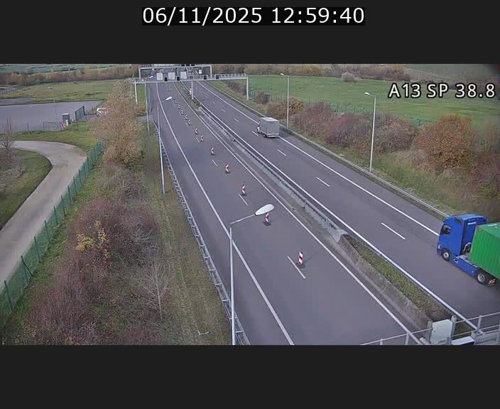 Webcam autoroute A13 à l'entrée ouest du tunnel Markusbierg à Schengen. Vue orientée vers le tunnel et l'Allemagne