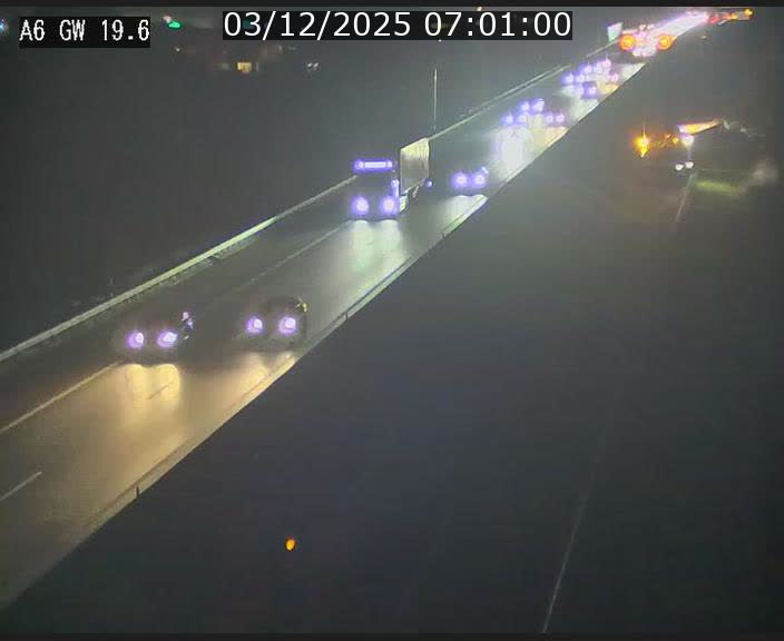 Traffic live webcam Luxembourg - Steinfort - A6 - BK 19.6 - direction Belgique