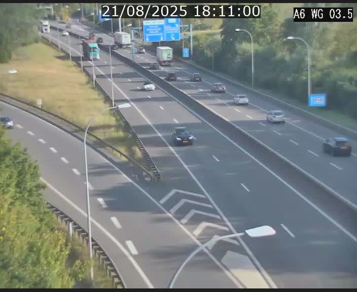 Traffic live webcam Luxembourg - Croix de Cessange - A6 - BK 3.5 - direction France/Allemagne