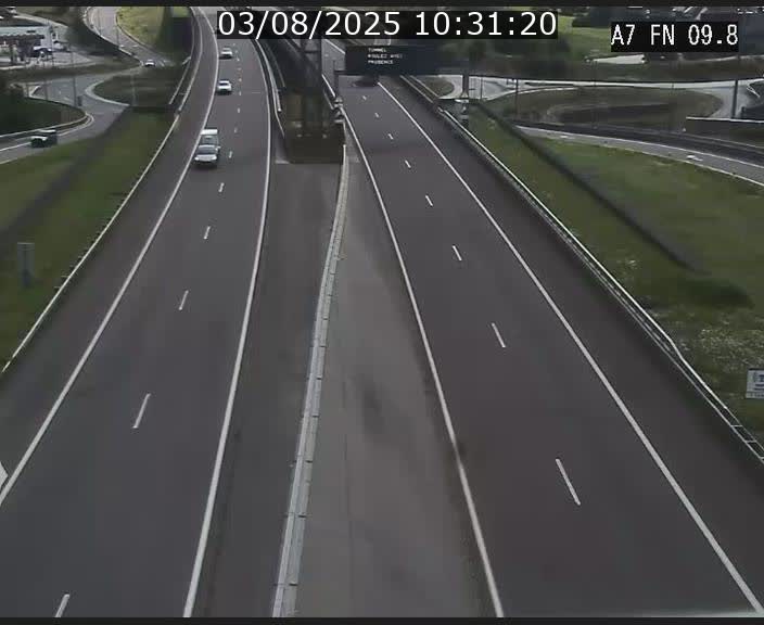 Caméra trafic Luxembourg - A7, Tunnel Gousselerbierg, sortie sud, direction rond-point Lorentzweiler (BK 9.9)