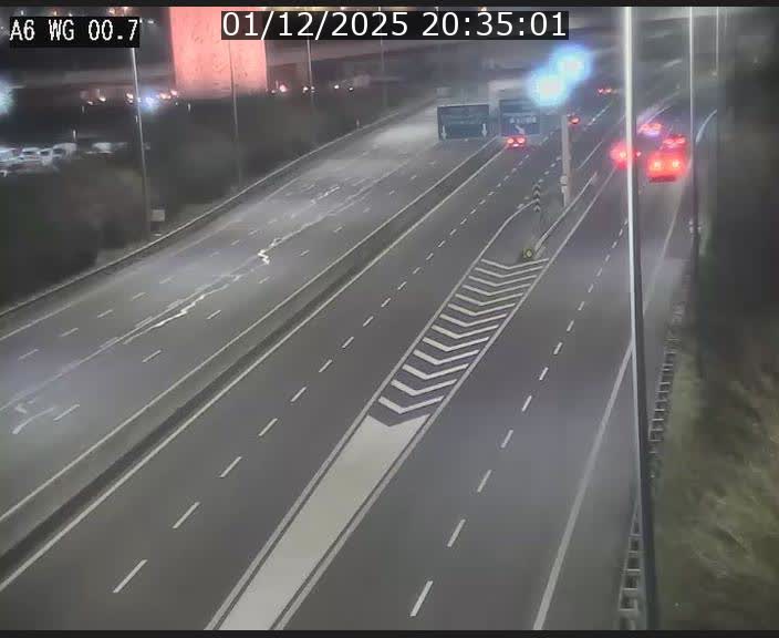 Traffic live webcam Luxembourg Croix de Cessange - A6 - BK 0.7 - direction A3 France