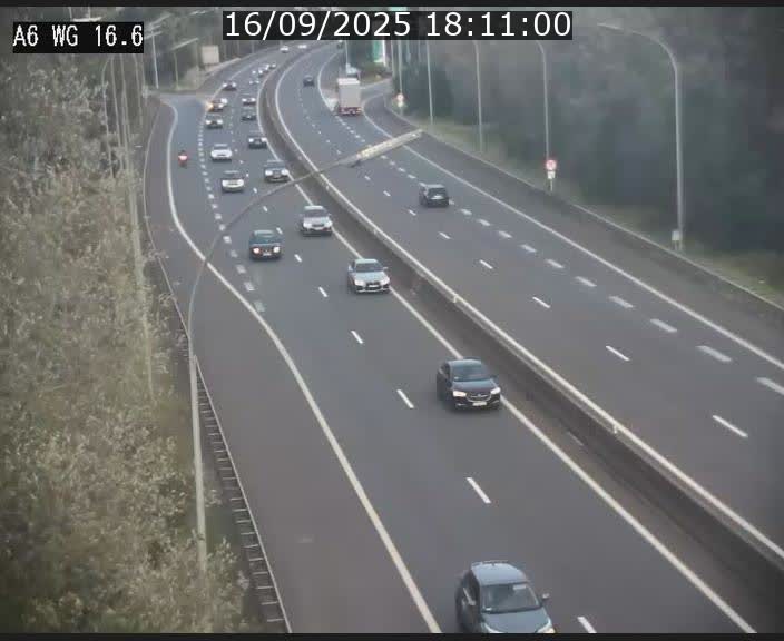 Traffic live webcam Luxembourg Aire de Capellen - A6 - BK 16.6 - direction Luxembourg/France/Allemagne