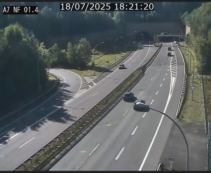 Caméra autoroute Luxembourg A7 - Echangeur Waldhaff - direction Tunnel Stafelter