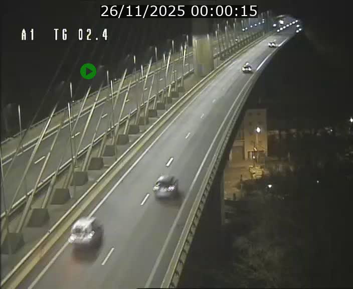 Traffic live webcam Luxembourg Sandweiler - A1 direction Luxembourg-ville - BK 2.4