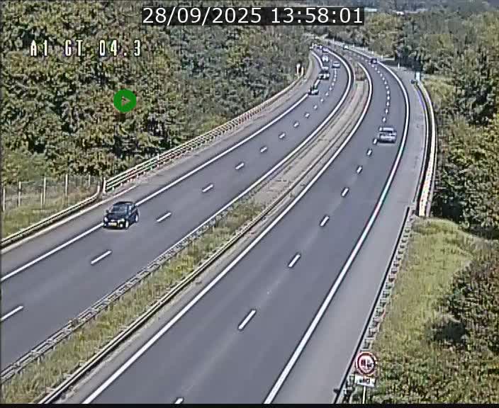 Traffic live webcam Luxembourg Itzig - A1 direction Sandweiler - BK 4.3