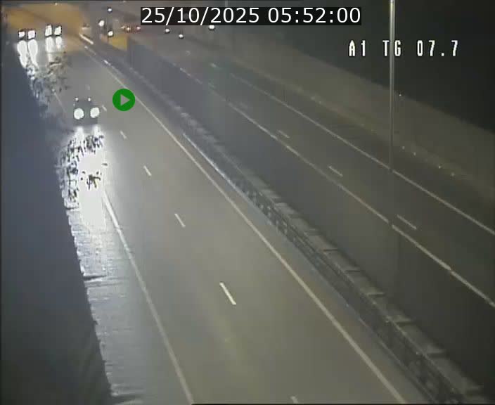 Traffic live webcam Luxembourg Kirchberg - A1 direction Luxembourg-ville - BK 7.7