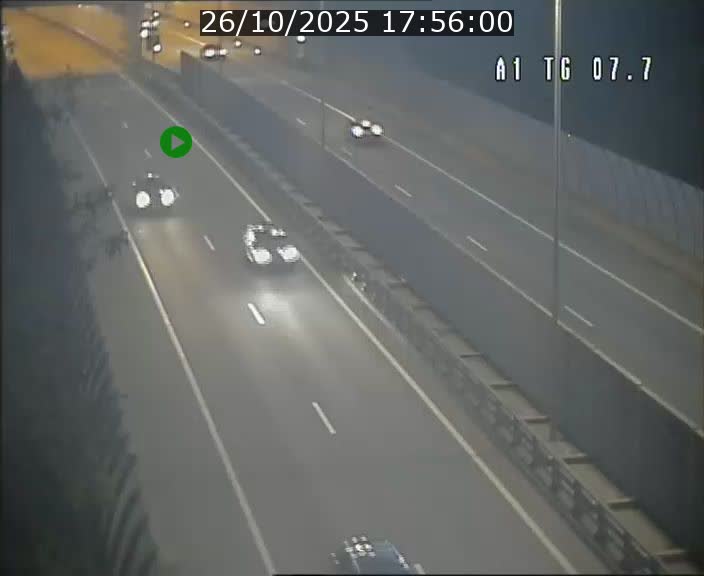 Traffic live webcam Luxembourg Kirchberg - A1 direction Luxembourg-ville - BK 7.7