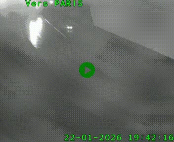 Caméra routière sur l'autoroute A20 à Saint-Pardoux-l'Ortigier, à la jonction avec l'A89. Vue orientée vers Paris