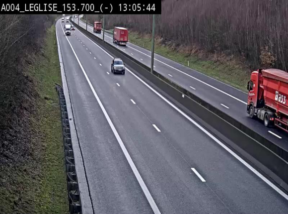 Webcam autoroute A4 (E411-E25) à Léglise, avant la jonction avec la N40. Vue orientée vers Bruxelles