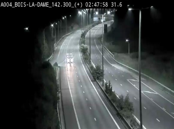 Webcam située entre la sortie 29 Neufchâteau et la jonction avec l'E25 en direction de Liège et Luxembourg