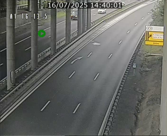 Traffic live webcam Luxembourg Senningen - A1 direction Luxembourg - BK 13.5