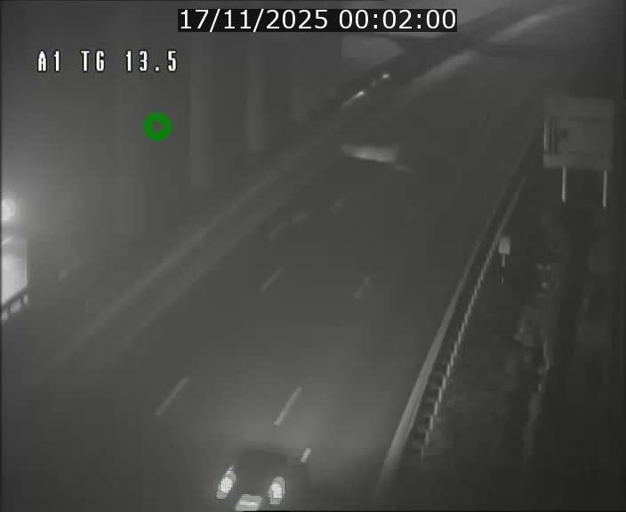 Traffic live webcam Luxembourg Senningen - A1 direction Luxembourg - BK 13.5