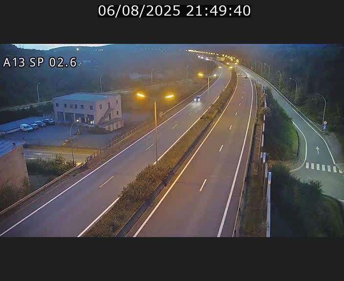Traffic live webcam Luxembourg Sanem - A13 direction Pétange - BK 2.6