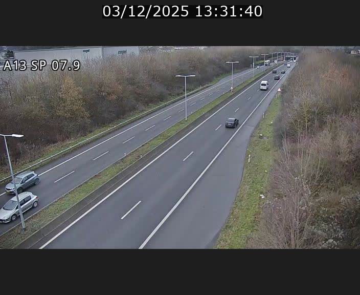 Traffic live webcam Luxembourg Jonction Lankelz - A13 direction Pétange - BK 7.9