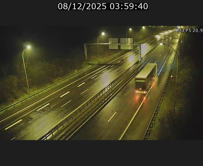 Traffic live webcam Luxembourg Croix de Bettembourg, rond-point d'Hellange - A13 direction Allemagne - BK 20.9