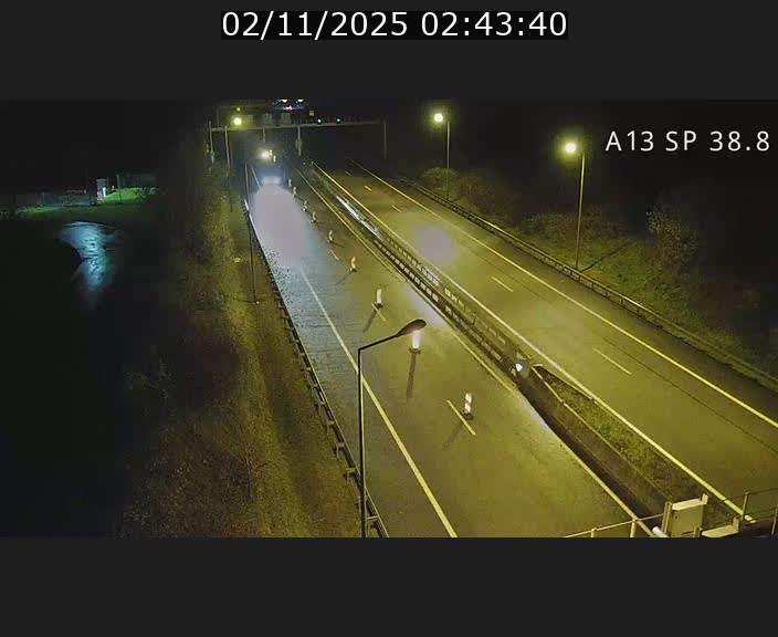 Webcam autoroute A13 à l'entrée ouest du tunnel Markusbierg à Schengen. Vue orientée vers le tunnel et l'Allemagne