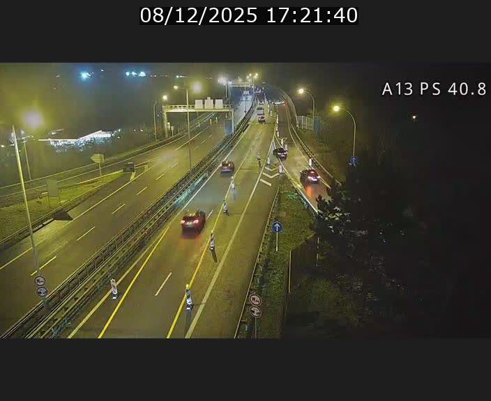 Webcam autoroute A13 à la sortie est du tunnel Markusbierg à Schengen. Vue sur le pont de la Moselle, vers l'Allemagne
