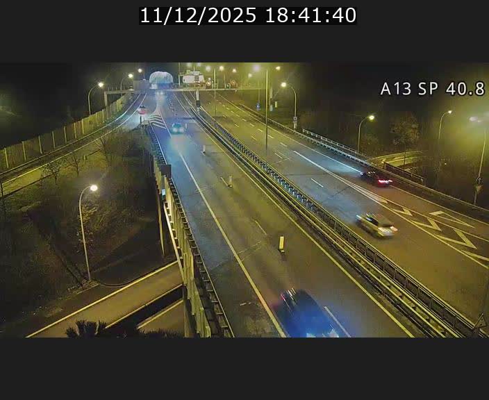 Webcam avec vue sur l'entrée côté allemand du tunnel Markusbierg à Schengen. Vue orientée vers le tunnel et Bettembourg