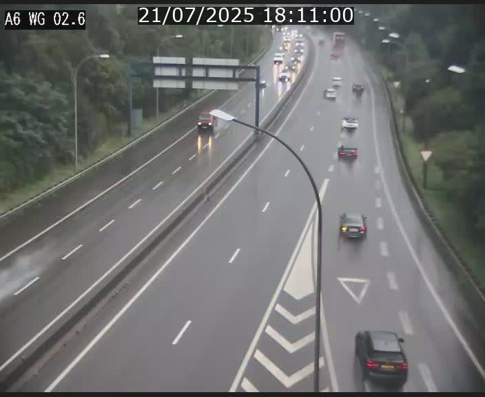 Traffic live webcam Luxembourg Croix de Cessange - A6 - BK 2.6 - direction France/Allemagne