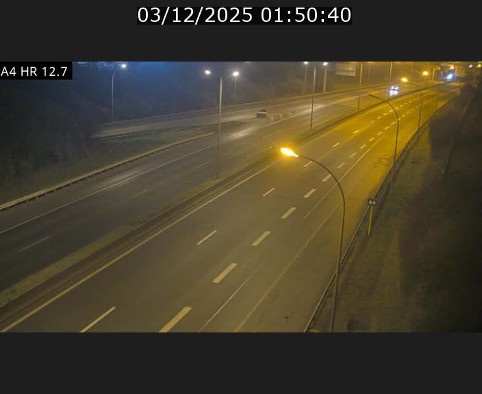 Traffic live webcam Luxembourg Esch sur Alzette - A4 - BK 12.7 - direction Esch-Belval