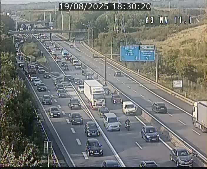 Traffic live webcam Luxembourg Croix de Bettembourg A3 - BK 11.1 - direction Luxembourg-ville