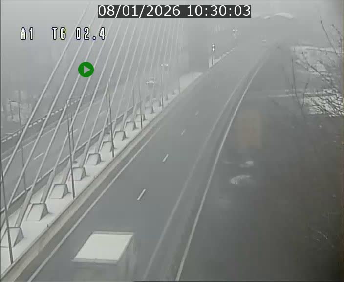 Traffic live webcam Luxembourg Sandweiler - A1 direction Luxembourg-ville - BK 2.4