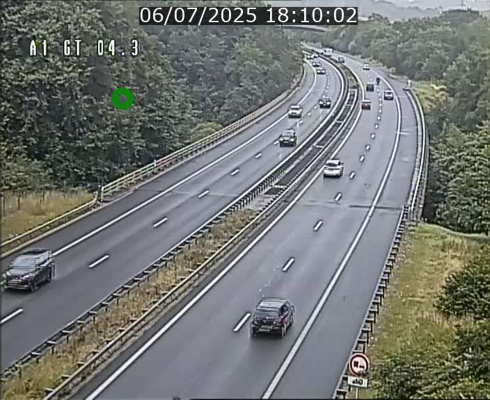 Traffic live webcam Luxembourg Itzig - A1 direction Sandweiler - BK 4.3
