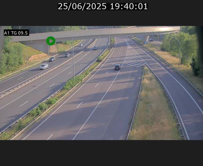 Traffic live webcam Luxembourg Jonction Grünewald - A1 direction Luxembourg-ville - BK 9.5