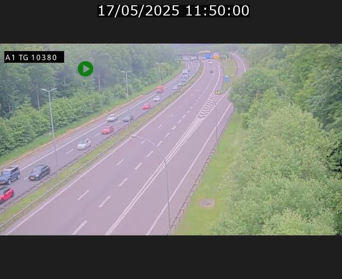 Traffic live webcam Luxembourg Senningerberg - A1 direction Luxembourg Kirchberg - BK 10.3