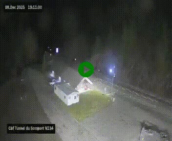 Webcam à l'entrée du tunnel du Somport, côté français, sur la N134, dans les Pyrénées, en direction de l'Espagne, à 1116 mètres d'altitude