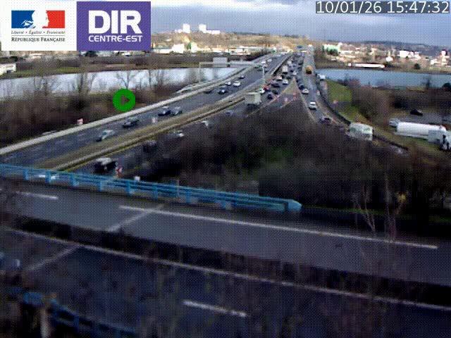 Clone of Caméra de circulation sur A7 à Lyon Perrache vers Marseille, le long du Rhône