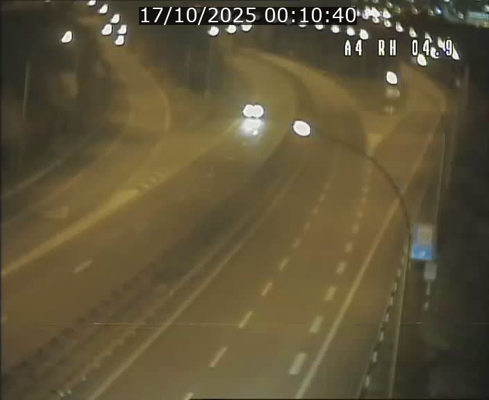 Traffic live webcam Luxembourg Leudelange - A4 - BK 4.9 - direction Luxembourg