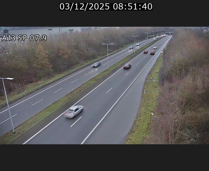 Traffic live webcam Luxembourg Jonction Lankelz - A13 direction Pétange - BK 7.9