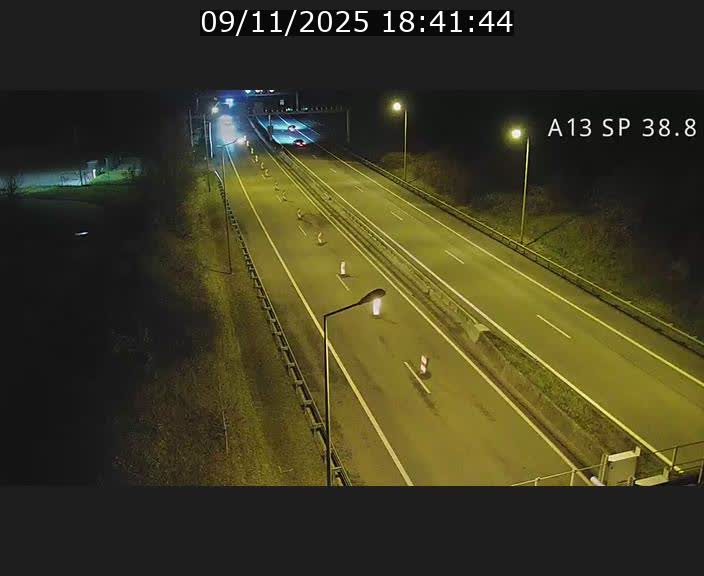 Webcam autoroute A13 à l'entrée ouest du tunnel Markusbierg à Schengen. Vue orientée vers le tunnel et l'Allemagne