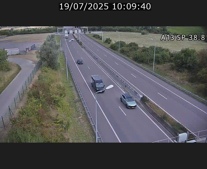 Webcam autoroute A13 à l'entrée ouest du tunnel Markusbierg à Schengen. Vue orientée vers le tunnel et l'Allemagne