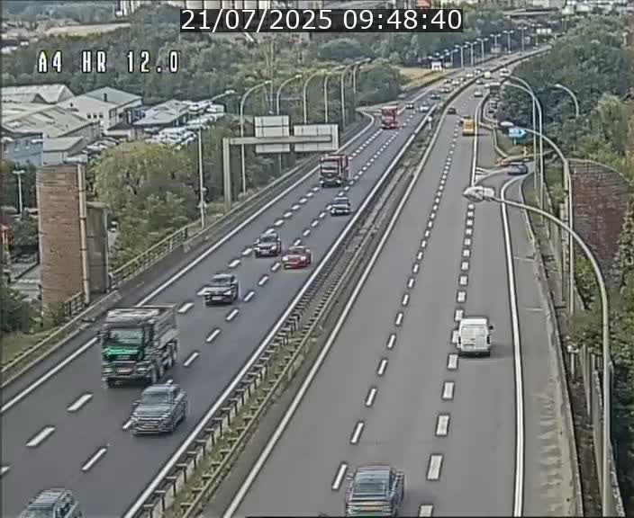 Traffic live webcam Luxembourg Jonction Foetz - A4 - BK 12.0 - direction Esch sur Alzette