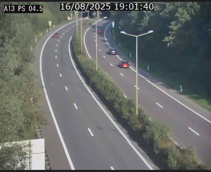 Traffic live webcam Luxembourg Differdange - A13 direction Esch-sur-Alzette - BK 4.5
