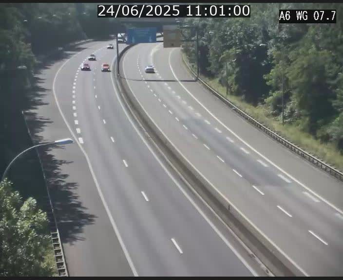 Traffic live webcam Luxembourg - Bridel - A6 - BK 7.7 - direction Belgique