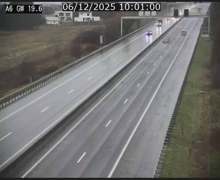 Traffic live webcam Luxembourg - Steinfort - A6 - BK 19.6 - direction Belgique