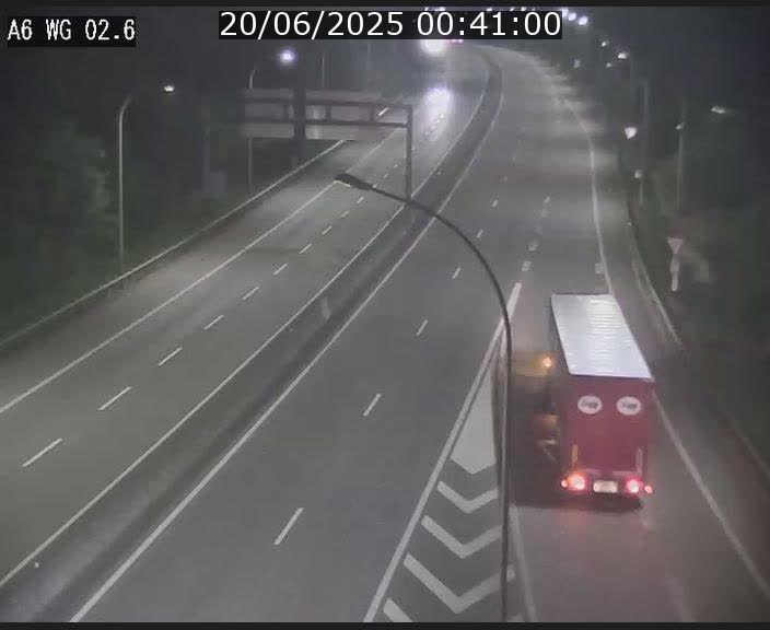 Traffic live webcam Luxembourg Croix de Cessange - A6 - BK 2.6 - direction France/Allemagne
