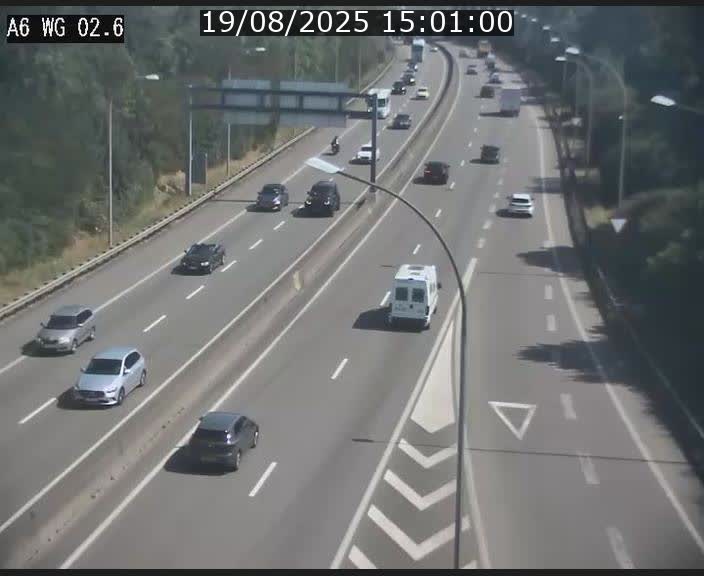 Traffic live webcam Luxembourg Croix de Cessange - A6 - BK 2.6 - direction France/Allemagne