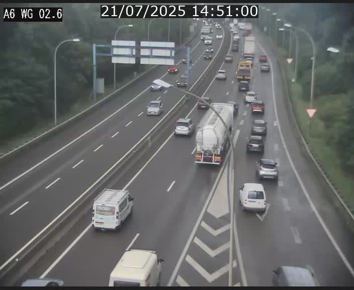Traffic live webcam Luxembourg Croix de Cessange - A6 - BK 2.6 - direction France/Allemagne