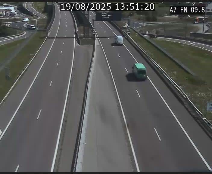 Caméra trafic Luxembourg - A7, Tunnel Gousselerbierg, sortie sud, direction rond-point Lorentzweiler (BK 9.9)