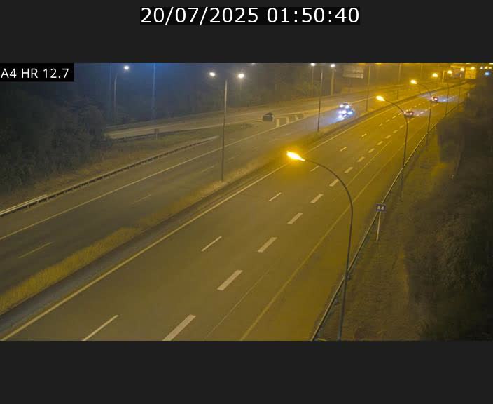 Traffic live webcam Luxembourg Esch sur Alzette - A4 - BK 12.7 - direction Esch-Belval