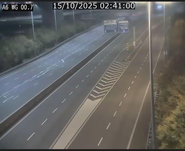Traffic live webcam Luxembourg Croix de Cessange - A6 - BK 0.7 - direction A3 France