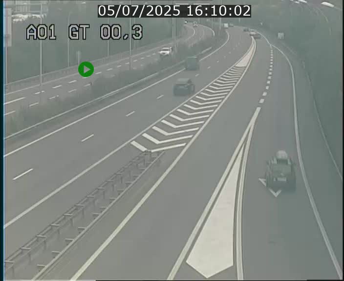 Traffic live webcam Luxembourg Croix de Gasperich - A1 direction Kirchberg - BK 0.3