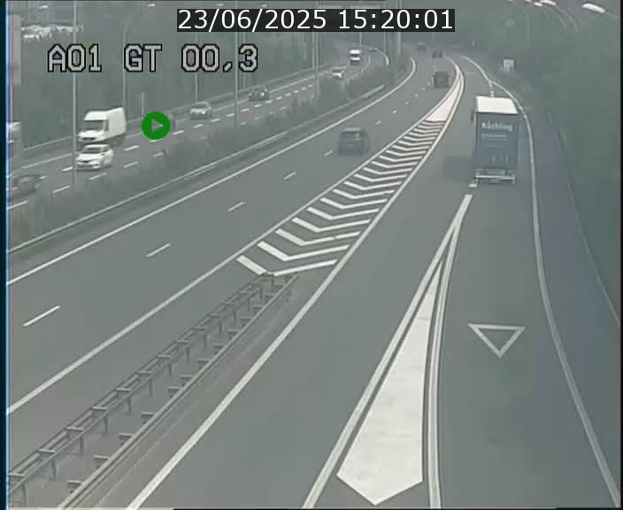 Traffic live webcam Luxembourg Croix de Gasperich - A1 direction Kirchberg - BK 0.3