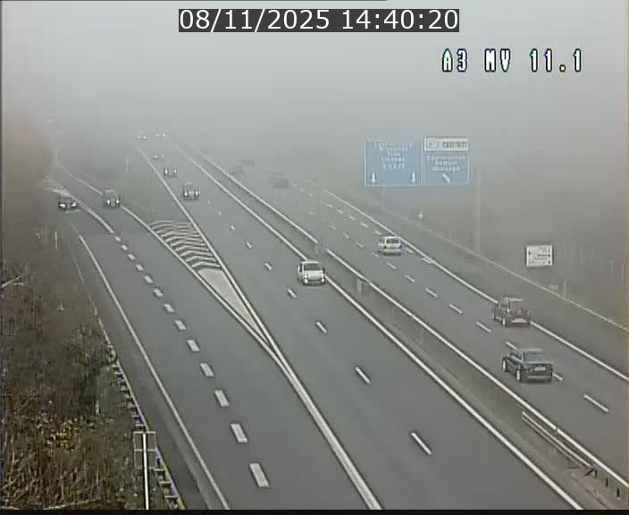 Traffic live webcam Luxembourg Croix de Bettembourg A3 - BK 11.1 - direction Luxembourg-ville