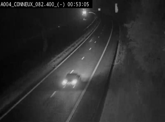 Webcam sur l'E411 avant les sorties 20 menant à Ciney, Dinant et Achêne. Vue orientée vers Namur