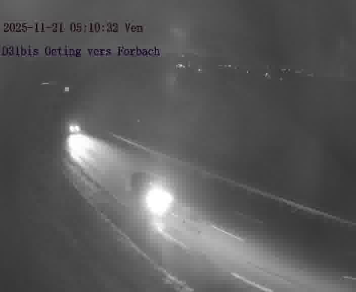 Caméra routière située sur D31bis (France) à Oeting, orientée vers Forbach, surveillant en continu la circulation locale et régionale.